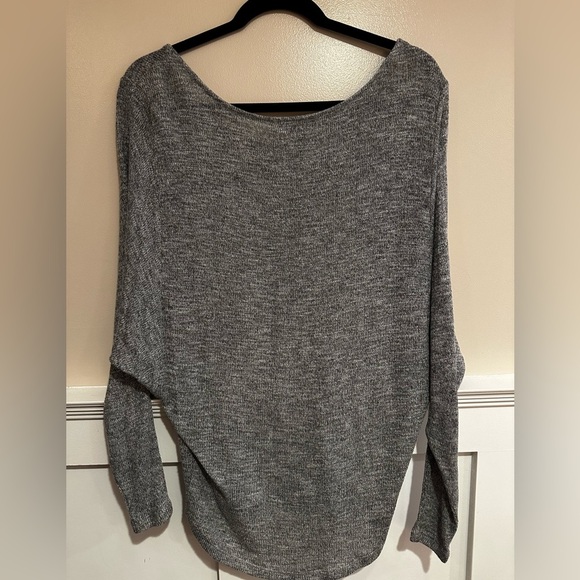 Dressy Gray Long Sleeve Sweater - Picture 4 of 4